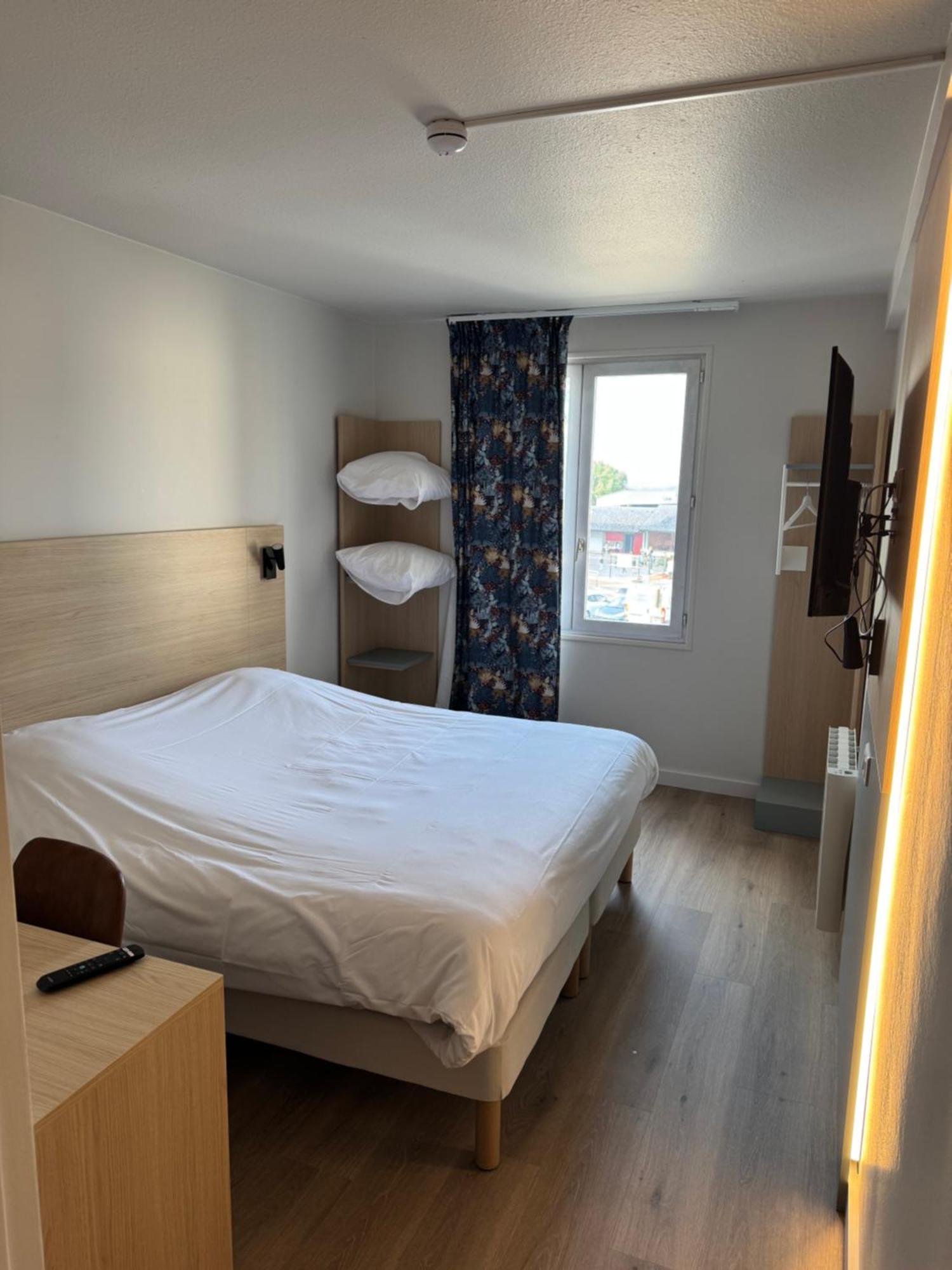Karaez Hotel - Brithotel Carhaix Extérieur photo