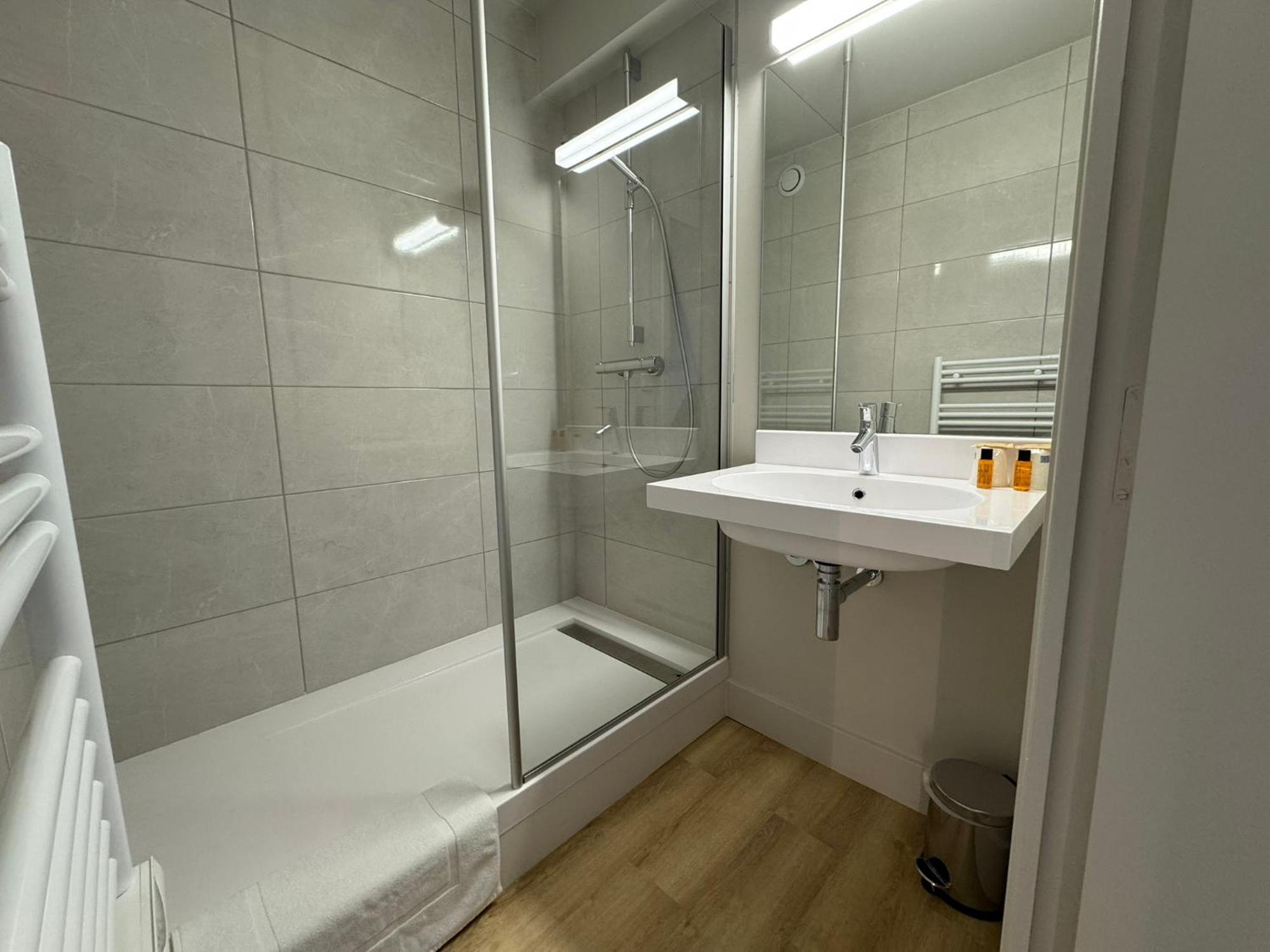 Karaez Hotel - Brithotel Carhaix Extérieur photo